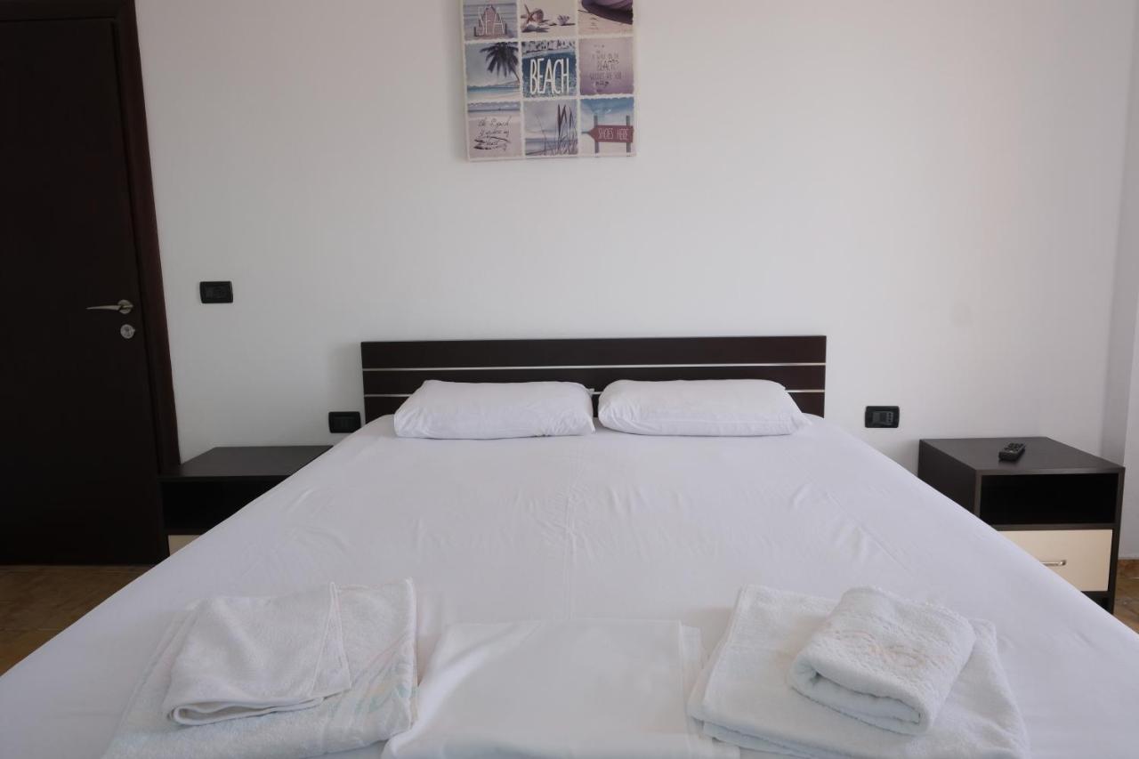 Mehilli Hotel Dhermi Exterior photo