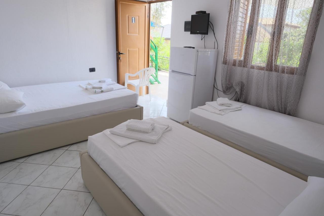 Mehilli Hotel Dhermi Exterior photo