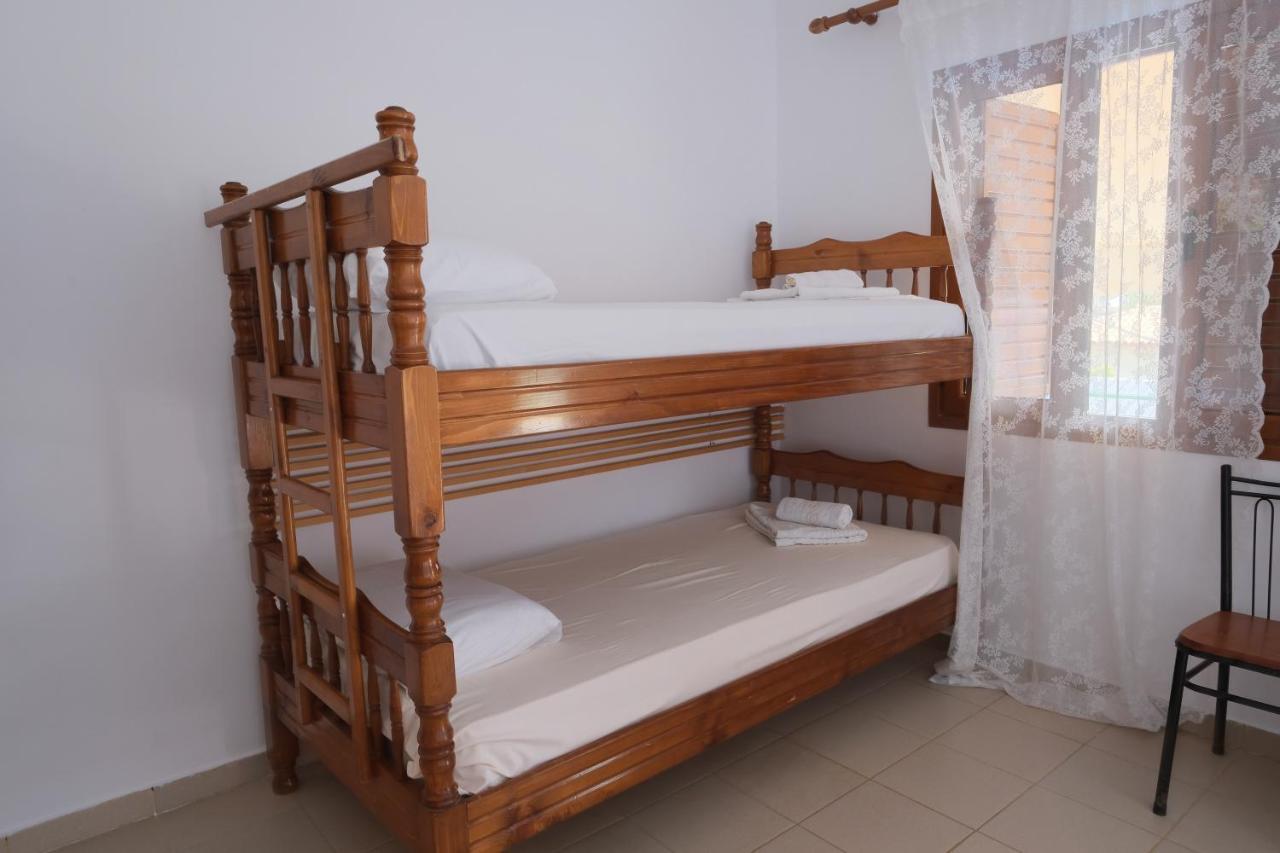 Mehilli Hotel Dhermi Exterior photo