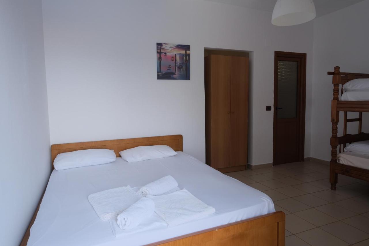 Mehilli Hotel Dhermi Exterior photo
